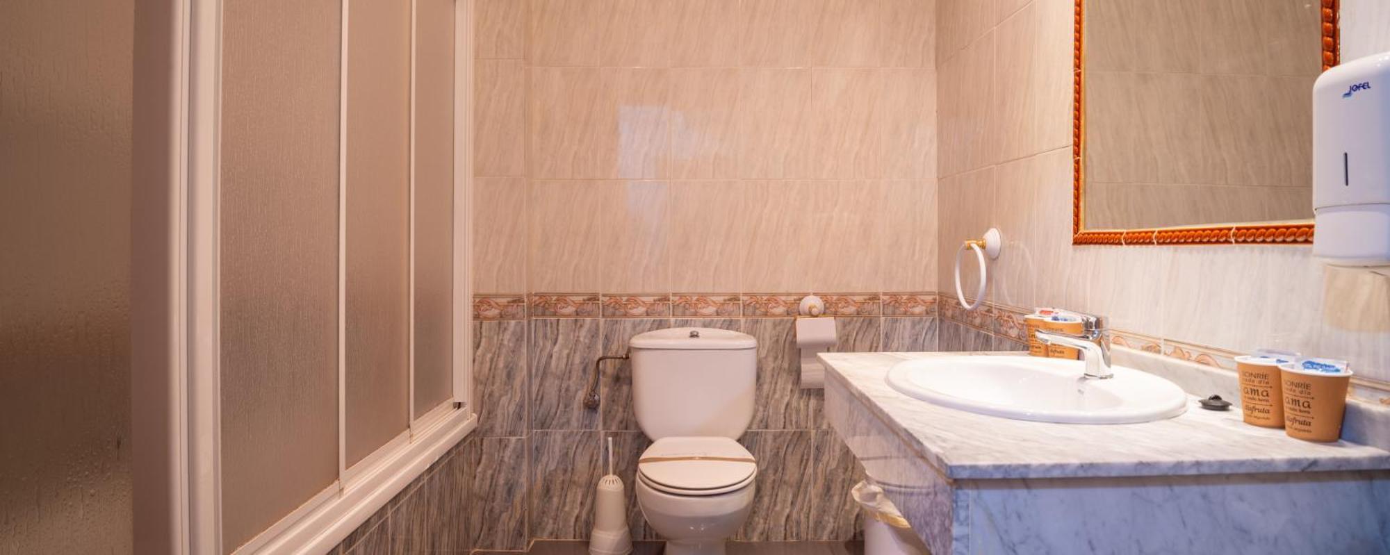 Hostal Valdepenas By Bossh Hotels Εξωτερικό φωτογραφία
